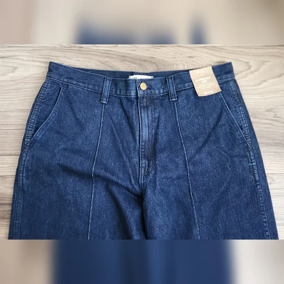 Madewell Superwide-Leg Jeans - Picture 1 of 13